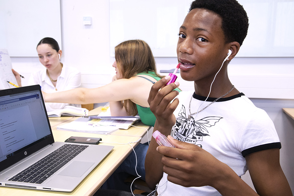 Nederland, Amsterdam,20 juni 2023
Tyrone in de klas op het MLA